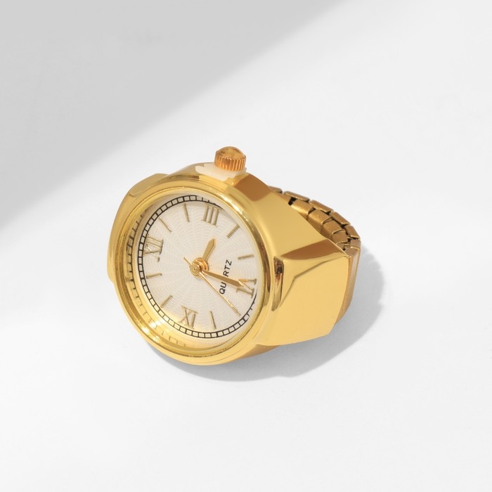 Кольцо &laquo;Время&raquo; часы круг, цвет золото