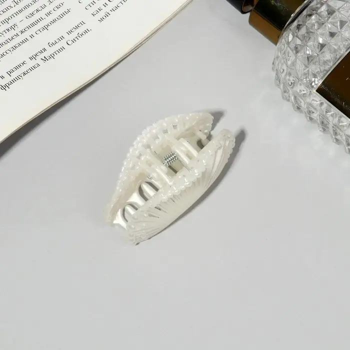 Крабик для волос &laquo; Туман&raquo;, веер, 6 см, белый