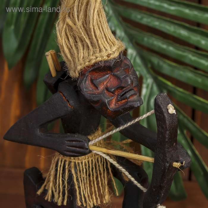 Сувенир календарь &laquo;Абориген с луком&raquo;, 23 см, дерево