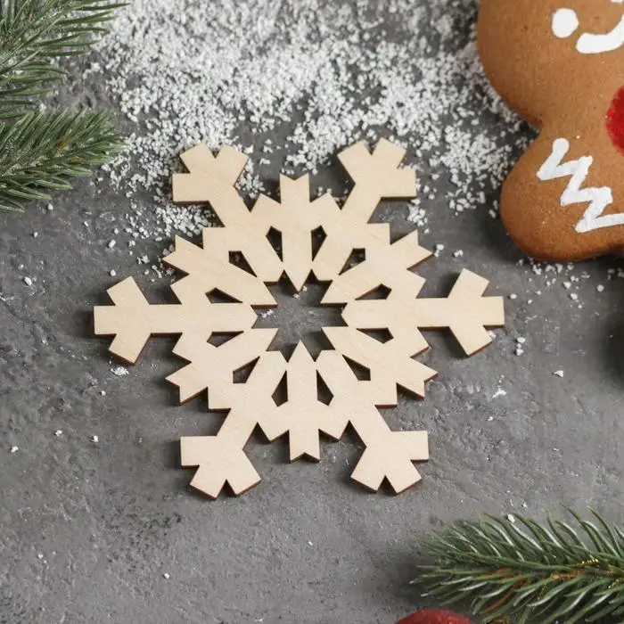 Подставка деревянная под горячее Доляна &laquo;Снежинка&raquo;, 9&times;9 см