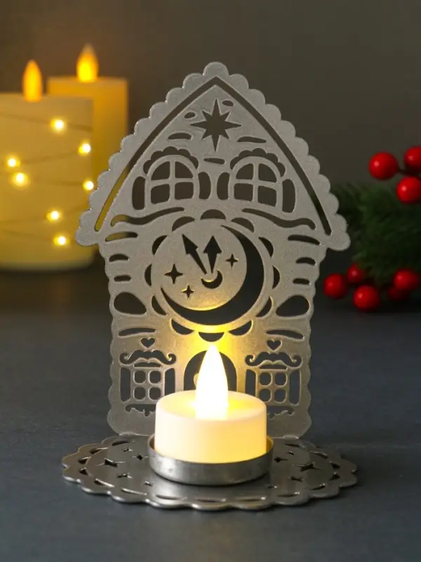 Подсвечник новогодний "Домик с часами" серебряный 6,7х10х13,5 см