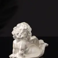 Фигура "Ангел лежит на животе" перламутр, 8х7х5 см