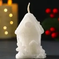 Свеча новогодняя "Домик с Пряником" 40х70мм, белый