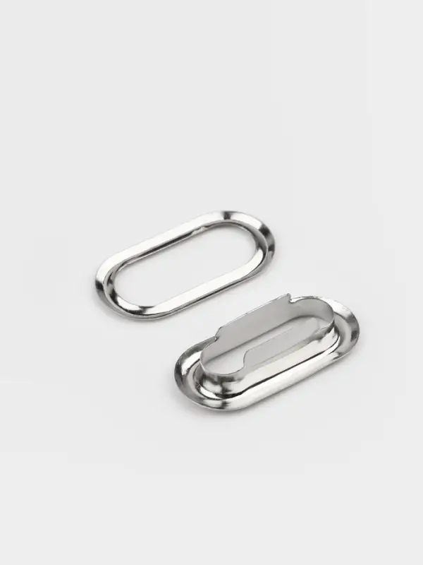 Застёжка для кепки, с люверсом, 2&times;2 см, цвет серебряный