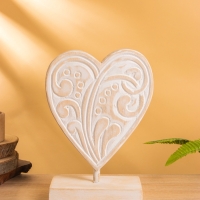 Сувенир на подставке "Сердце" дерево 20х9х27 см