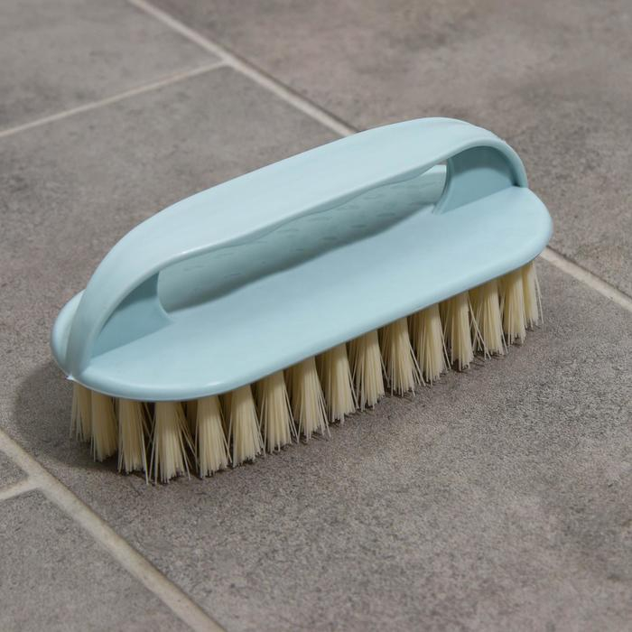 Щётки для уборки Доляна, 4 предмета: совок, 3 щётки, 30&times;21&times;12 см, цвет МИКС