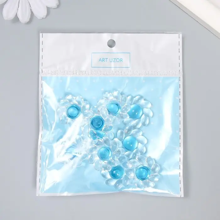 Декор для творчества пластик "Цветок с цветной серединкой" прозрачно-голубой 0,8х2,4х2,4 см   912946