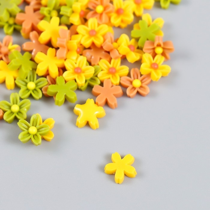 Декор для творчества пластик "Незабудки зелень, жёлтые, беж" набор 70 шт 0,8х0,8 см