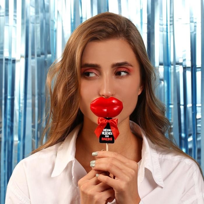 Леденец на палочке &laquo;Меняю леденец на поцелуй&raquo;, со вкусом земляники, 30 г.