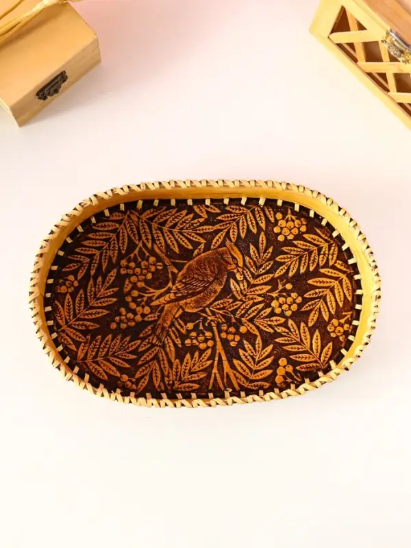 Сухарница традиционная "Птичка в рябине", 23х15х4,5см, Береста