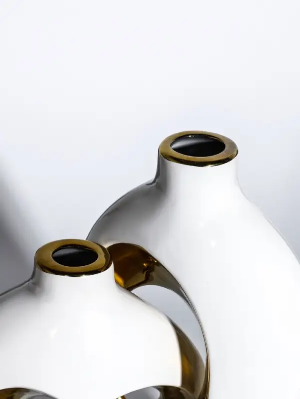 Ваза керамика настольная "Лари" (набор 2 шт) h=26х23, d=4 см, белый