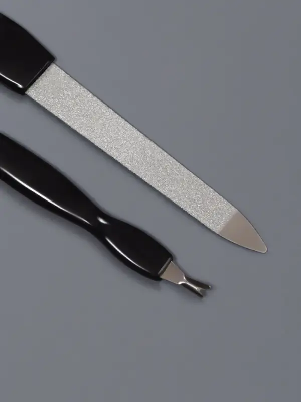 Набор маникюрный, 2 предмета: триммер, металлическая пилка