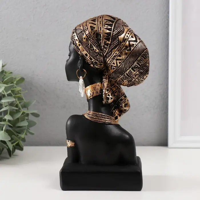 Сувенир полистоун бюст "Африканка в косынке с узорами" золото 12х9х22 см