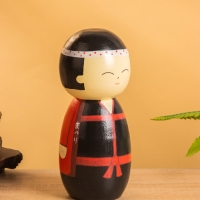 Деревянная кукла кокеши "Хидео" 9х9х21 см