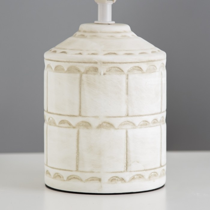 Настольная лампа "Асни" Е14 40Вт бело-серый 19х19х32 см RISALUX  9780913