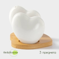Набор фарфоровый для специй на бамбуковой подставке BellaTenero &laquo;Тепло сердец&raquo;, 2 предмета: солонка 75 мл, перечница 75 мл, цвет белый