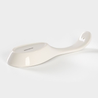 Подставка фарфоровая под ложку Доляна &laquo;Коты-аристократы&raquo;, 21,5&times;7,5 см, цвет белый