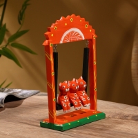 Сувенир интерьерный "Кошки на качелях" дерево 19х24 см