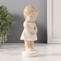 Сувенир керамика "Малышка скромница в белом платьице" 4х5х12 см