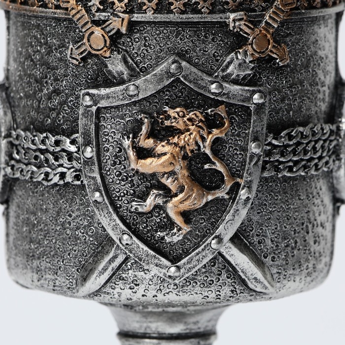 Бокал &laquo;Щит&raquo;, 200 мл, 8&times;19 см, цвет серебряный