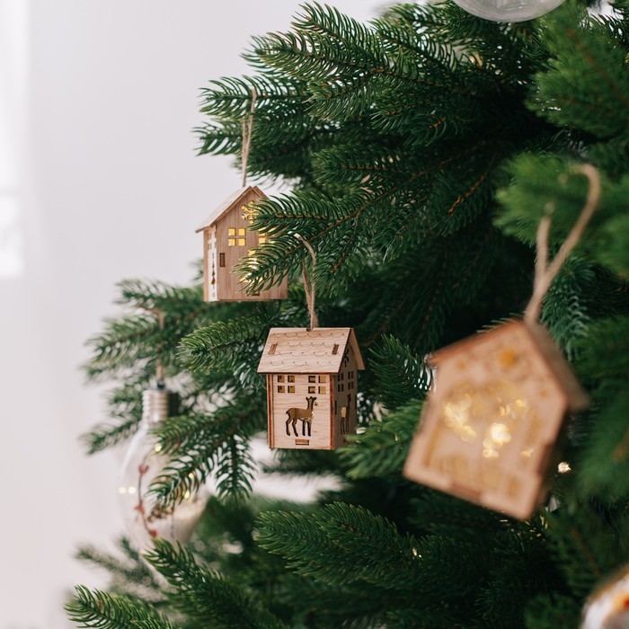 Ёлочная игрушка &laquo;Домик с оленем&raquo;, от батареек, свечение тёплое белое