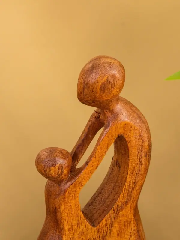 Сувенир &laquo;Объятия&raquo;, 20&times;9.5&times;3 см, дерево