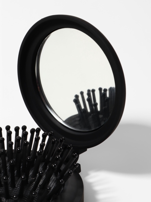 Расчёска массажная &laquo;Классика&raquo;, складная, с зеркалом, 7&times;2.5 см, матовая, чёрная