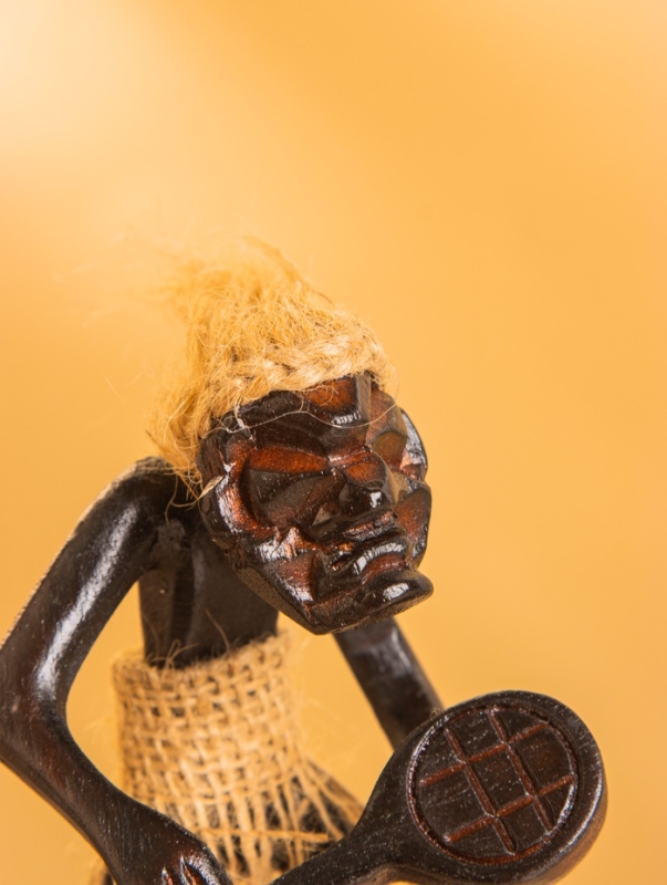 Сувенир &laquo;Абориген теннисист&raquo;, 8&times;8&times;18 +/- 2 см, дерево