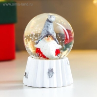 Снежный шар новогодний стеклянный &laquo;Дед Мороз в колпаке войлочном&raquo;, d=4.5 см, 6&times;4.5&times;4.5 см