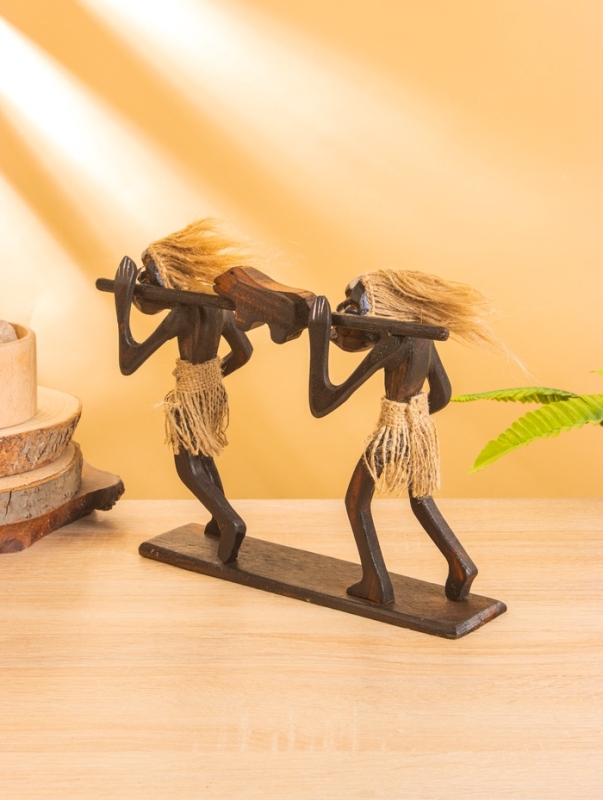 Сувенир &laquo;Аборигены с добычей&raquo;, 27&times;21&times;7 +/- 2 см, дерево