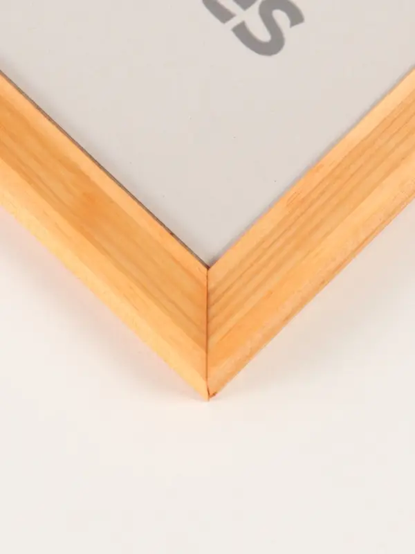 Фоторамка дерево 21х30 см, сосна №2 (пластиковый экран)