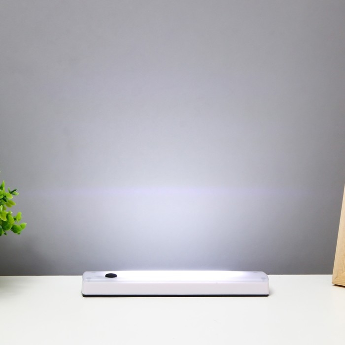 Светильник "Мирбис" LED 3Вт 3ААА белый 18,5х3,5х2см BayerLux