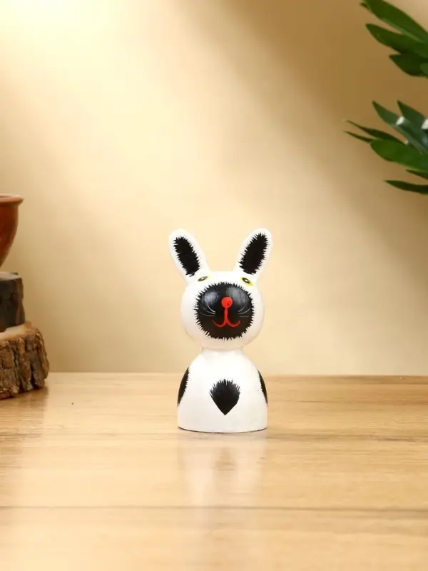 Набор сувенирный "Зайки" дерево H 14, 12, 9 см, цв. бело-чёрный