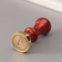 Печать для сургуча с пластиковой ручкой "Классика цифра 3" 2,5х2,5х6,3  см