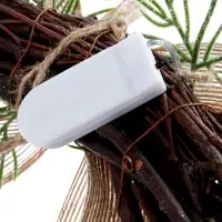 Декоративный венок &laquo;Ель с колокольчиком&raquo;, d=55 см, 30LED, от батареек CR2032&times;2, свечение тёплое белое