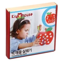 Шнуровка для  малышей древянная