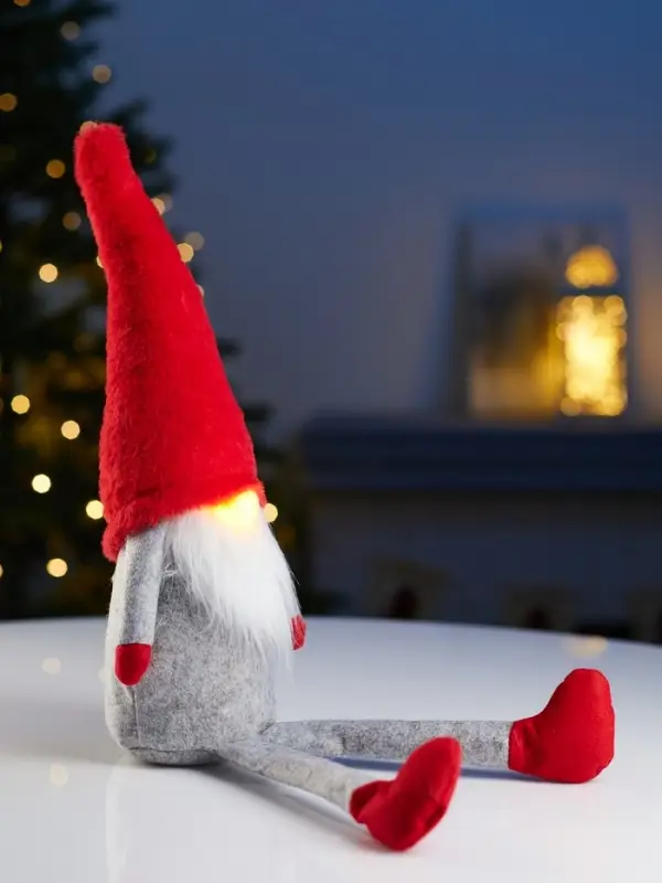 Фигура текстиль &laquo;Гномик в красной шапке&raquo; 60 см, 1 LED, LR1130х3 (в компл.), Т/БЕЛЫЙ