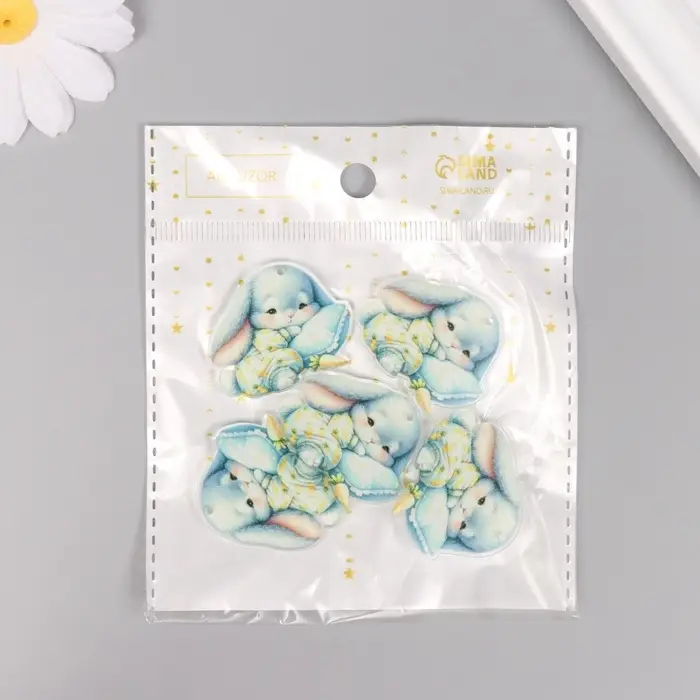 Декор для творчества акрил "Малыш зайка в пижамке засыпает" 2,9х3,4х0,3 см