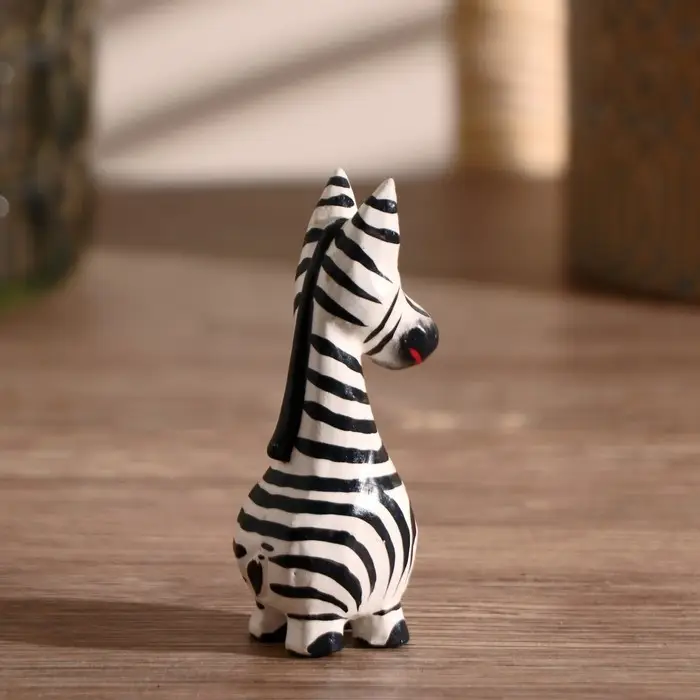 Сувенир дерево "Зебра Мироша" 7х2,5х3 см