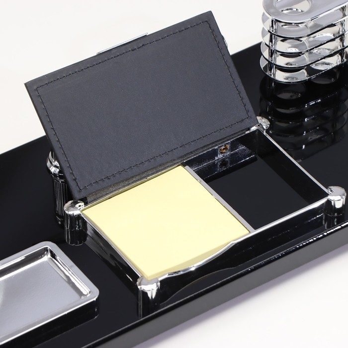 Набор настольный канцелярский 6в1 с часами