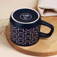 Кружка керамическая &laquo;Геометрия&raquo;, 380 мл, цвет синий