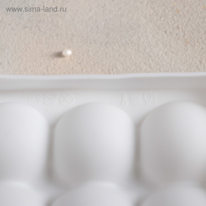 Форма для муссовых десертов и выпечки Доляна &laquo;Сладкие шарики&raquo;, силикон, 14,8&times;4,1 см (внутренний размер 12,5&times;12,5 см), цвет белый