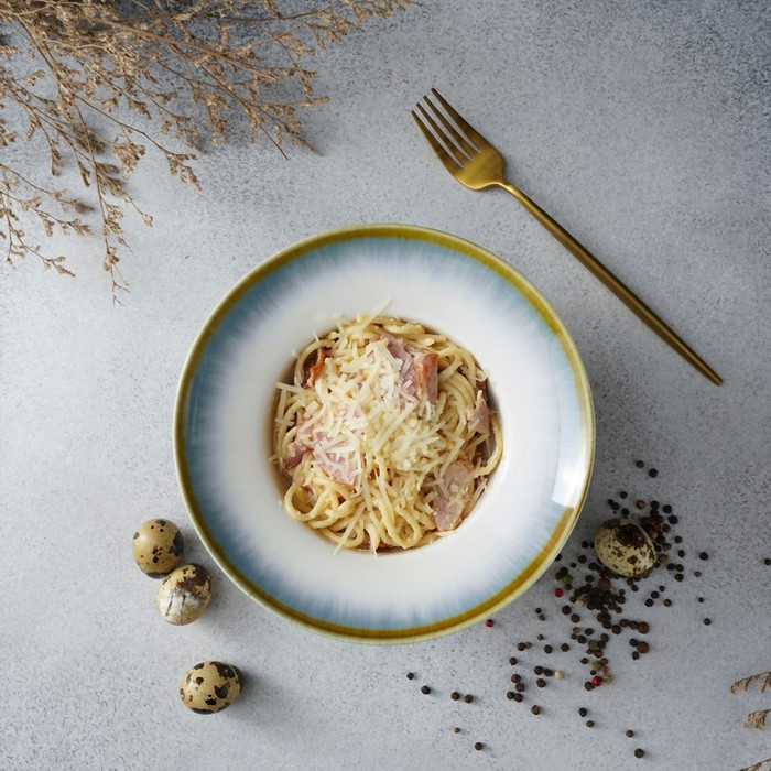 Тарелка фарфоровая для пасты Magistro &laquo;Пэвэти&raquo;, 800 мл, d=19,5 см, цвет голубой