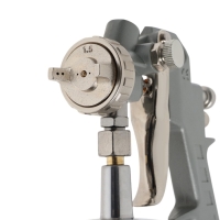 Краскораспылитель пневматический ТУНДРА, до 4 бар, сопло 1.5 мм, нижний бачок 1 л