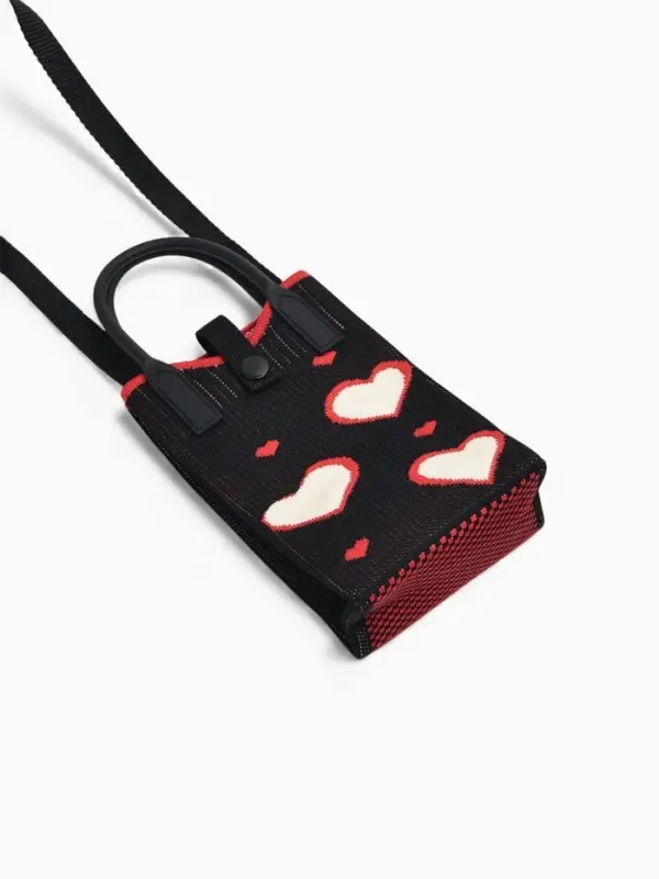 Сумка подр Сердца, 12*4*17, отд на кнопке, дл ремень, черный