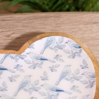 Блюдо в форме сердца &laquo;Синие птицы&raquo;, дерево манго, 20.5&times;20&times;2.3 см