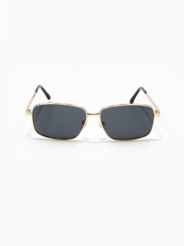 Очки солнцезащитные  поляризационные, дужка 13.2 см, ширина 12.8 см, линза 4.3 х 5.5 см