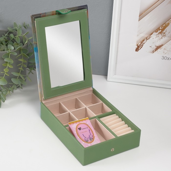 Шкатулка кожзам для украшений с зеркалом "Девушка с пуделем" 15х21,5х5,5 см