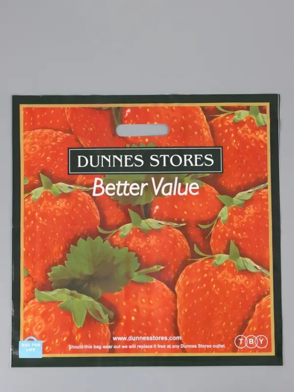 Пакет "Клубника крупная", полиэтиленовый с вырубной ручкой, 45 х 45 + 3 см, 65 мкм