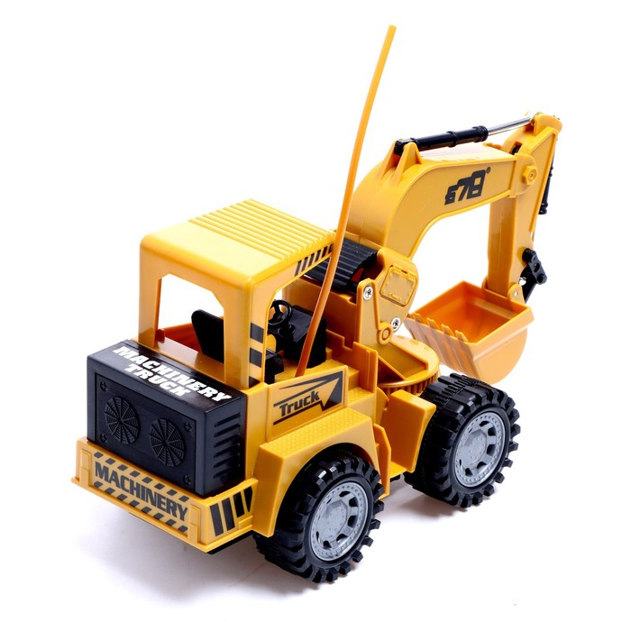 Экскаватор радиоуправляемый &laquo;Строитель&raquo;, подвижный ковш, работает от аккумулятора